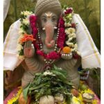 Priya Vadlamani Instagram - Andariki Ganesh Chaturthi subhakanshalu ✨🙏 . . . . #ganutataaagaye #ganapatibappamorya #ganesha