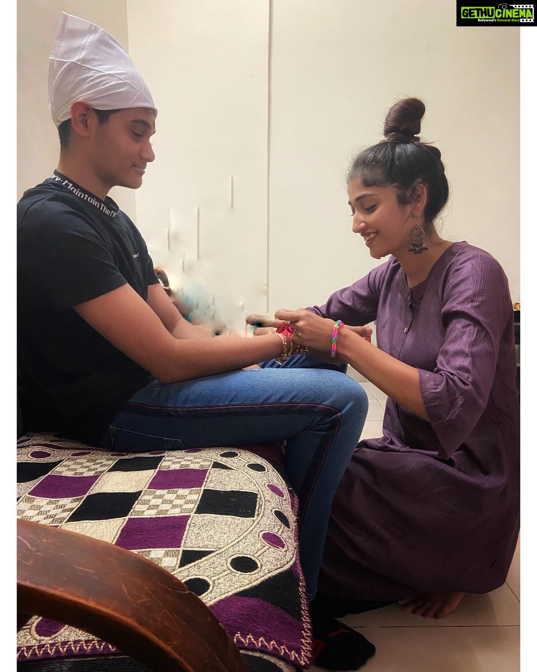 Priya Vadlamani Instagram - Too many blessings to be grateful about🤍✨ #rakshabandhan #sistersquad #grateful #alwaysandforever