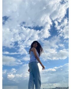 Priya Vadlamani Instagram - I am a complan girl 🐽😋
📸 @_aditya_vishwanath