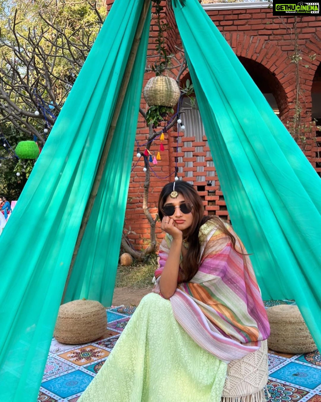 Priya Vadlamani Instagram - Official ambassador for December weddings🎈 #vixgothisbabie 📷 @abhinav_keshankurthy