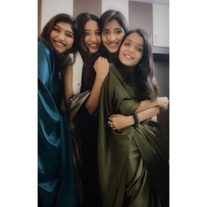 Priya Vadlamani Instagram - With the kind of year that just went , I hope this Diwali brings lots of happiness and love in all of your lives❤️ 
Oh it was such a happy Diwali 🐷 
#diwali2020 #family #positivevibes #happiness