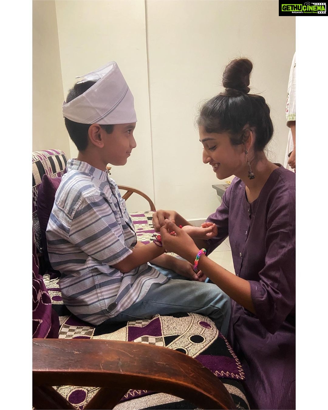 Priya Vadlamani Instagram - Too many blessings to be grateful about🤍✨ #rakshabandhan #sistersquad #grateful #alwaysandforever