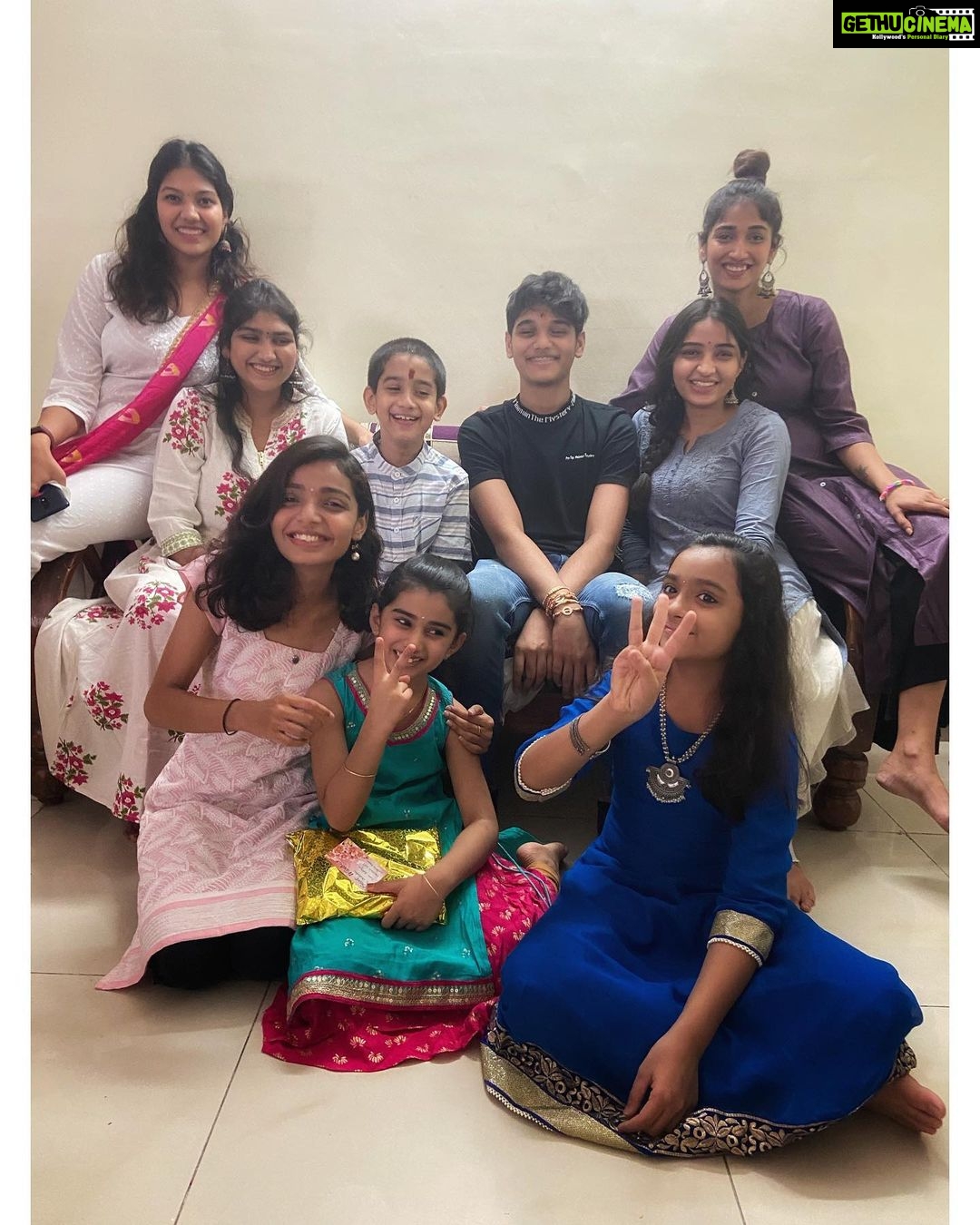 Priya Vadlamani Instagram - Too many blessings to be grateful about🤍✨ #rakshabandhan #sistersquad #grateful #alwaysandforever