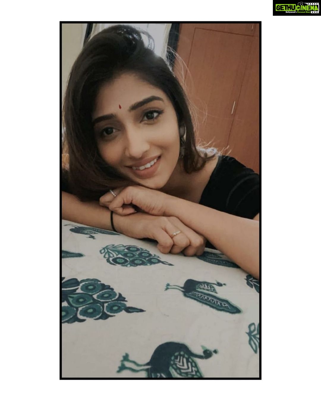 Priya Vadlamani Instagram - There is a candle in your heart, ready to be kindled. There is a void in your soul, ready to be filled. You feel it, don’t you? - Rumi 📸 @mighty_nightfury_