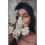 Priya Vadlamani Instagram - Tu me manques🤍 📸 @catastrophee28