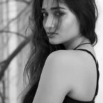 Priya Vadlamani Instagram – 🖤
📸 @i_ak_photographer