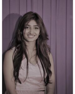 Priya Vadlamani Instagram - Goody good morningg🐥 #throwback