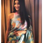 Priya Vadlamani Instagram - Today for the opening of delhi public school. Special thanks to @amulya.suresh for styling me with this beautiful saree. Such a last minute hassel this was. And you were my savior today. 💙 Tirupati