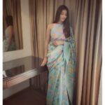 Priya Vadlamani Instagram - Today for the opening of delhi public school. Special thanks to @amulya.suresh for styling me with this beautiful saree. Such a last minute hassel this was. And you were my savior today. 💙 Tirupati