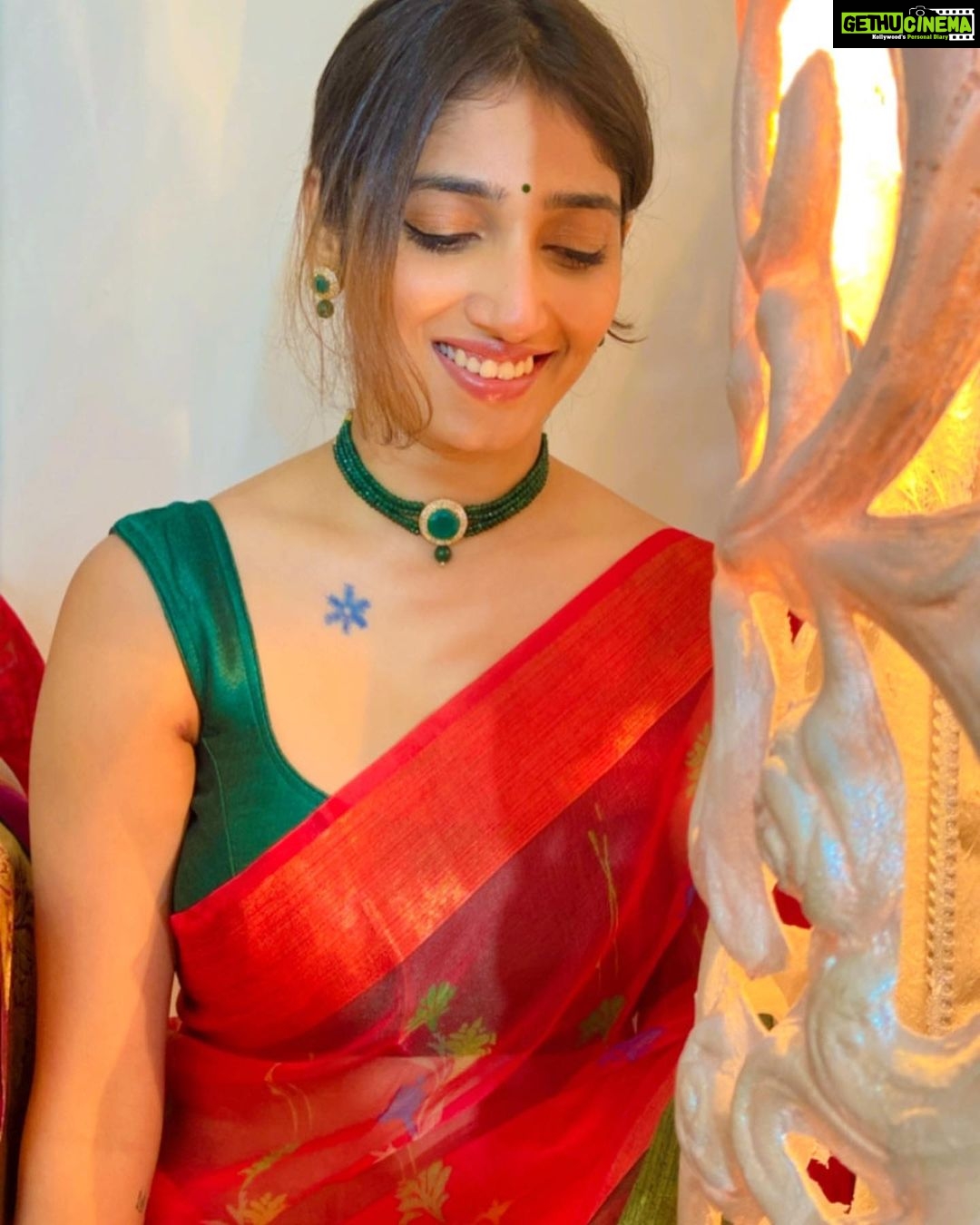 Priya Vadlamani Instagram - Today I decided to look like a tomato 🍅🐸 . . . . 📸 @catastrophee28