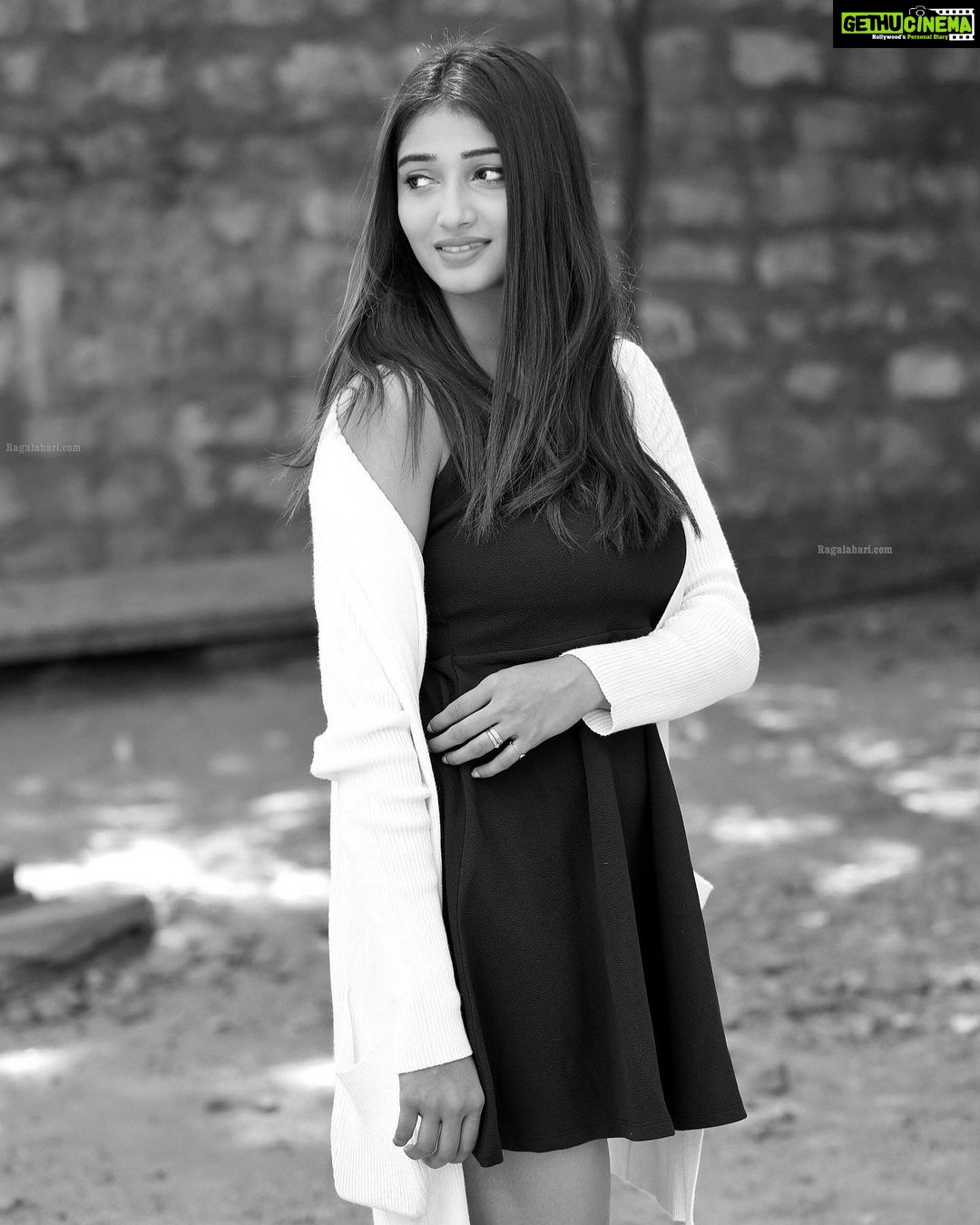 Priya Vadlamani Instagram - Let it go, something beautiful wants to grow in its place..🦋