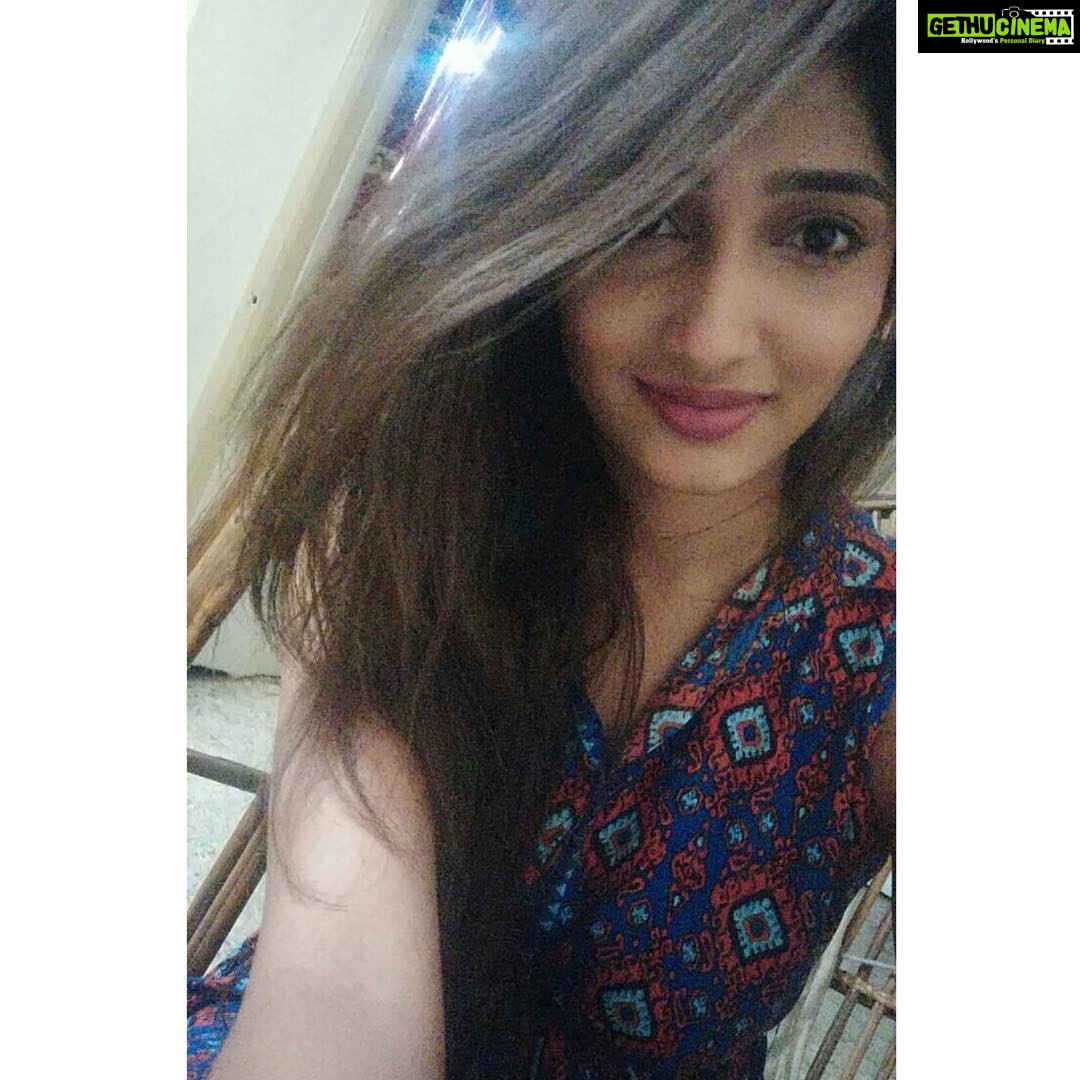 Priya Vadlamani Instagram - Become a priority in your life. ✨