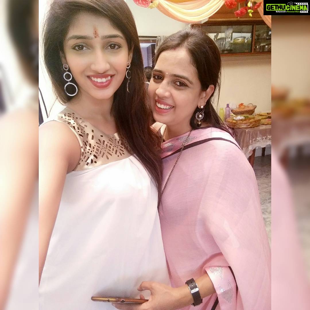 Priya Vadlamani Instagram - Amma you are truly the prettiest 💖