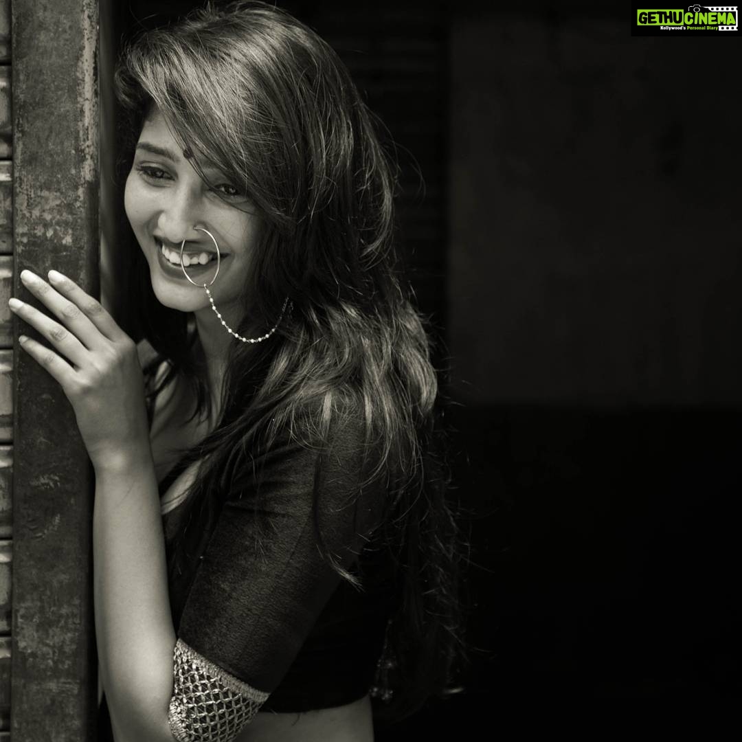 Priya Vadlamani Instagram - Couz darling I'm a nightmare,dressed like a day dream🐇 P.c- @projectsonderstudio