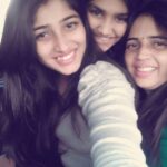 Priya Vadlamani Instagram - Enroute to pune🚍🙌😘