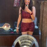 Priya Vadlamani Instagram - Swipe to see my pumped biceps 💪💩 . . . #bts #dance #shoot #shootlife #dancelove