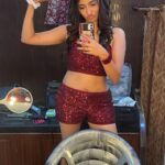 Priya Vadlamani Instagram - Swipe to see my pumped biceps 💪💩 . . . #bts #dance #shoot #shootlife #dancelove