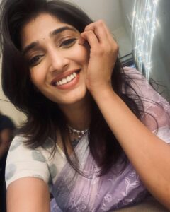 Priya Vadlamani Instagram - Love, Light and Happiness 💛