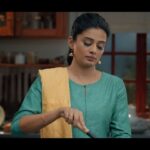 Priyamani Instagram – Exclusive sneak-peek from some memorable #BTS moments from @tatasampann ad shoot for @tataconsumerproducts

🤷🏻‍♀️ Got pranked during lunch. Still wondering who ate my actual tiffin box!?
🎬 Tata Sampann Puliyogare Powder was so good that poor director had to yell cut multiple times before I snapped out 😝
🍽️ The final outcome: Tata Sampann Puliyogare film ft Priyamani & Gyanmani 😋

Thoroughly enjoyed the shoot & the product. Can truly say *Taste ಮಾಡುದ್ರೆ, Fan ಆಗೋಗ್ತಾರೆ*
Do try out the product & let me know your thoughts in the comment section below!

#TataSampann #Puliyogare #Ad #Karnataka #authentictaste