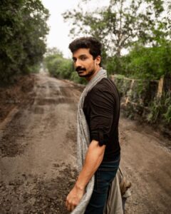 Priyanshu Painyuli Instagram - Now your Turn. 

Pic by: @shivajisen 
HMU: @rahul.makeupandhair 

#picoftheday