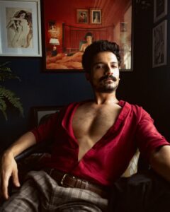 Priyanshu Painyuli Instagram - When I am lazing around waiting for Christmas 🎄

Photographer: @shivajisen
MUA: @rahul.makeupandhair 

#photography #christmas #retro