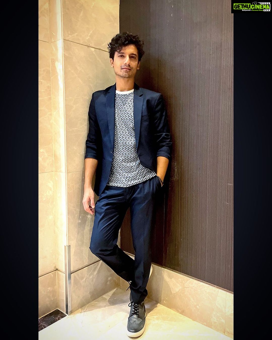 Priyanshu Painyuli - 2.1K Likes - Most Liked Instagram Photos