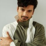 Priyanshu Painyuli Instagram - 3 2 1.. Let’s Play. Track suit : @thespacelines_com @_runwaymedia Styling : @abhilashatd Styling assistant : @dipteeagarwal Photography : @rahuljhangiani Hair and makeup : @mansimao Managed by: @notriousrio
