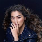 Raai Laxmi Instagram - Simplicity is interesting.💖
