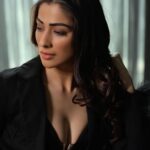Raai Laxmi Instagram – Your mood should not dictate your manners.🖤⭐️