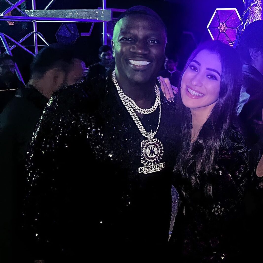 Raai Laxmi Instagram - lovely seeing u again after 3 years of pandemic ! Welcome back 💫🤝🥳 @akon