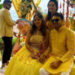 Raiza Wilson Instagram - Gaaaah no words !! The most beautiful bride !! The most beautiful wedding ☀️💛🥂🎂🎁🎈🎊💌 God bless them forever 💫 @sonalikapawar9 @shyleshjain #soshy