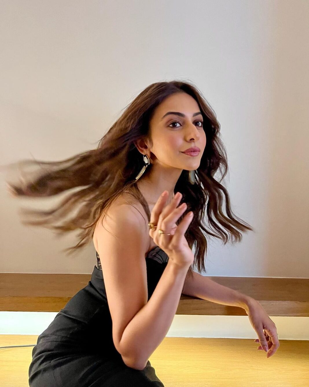 Rakul Preet Singh Instagram - Some sass and some bloopers 😜