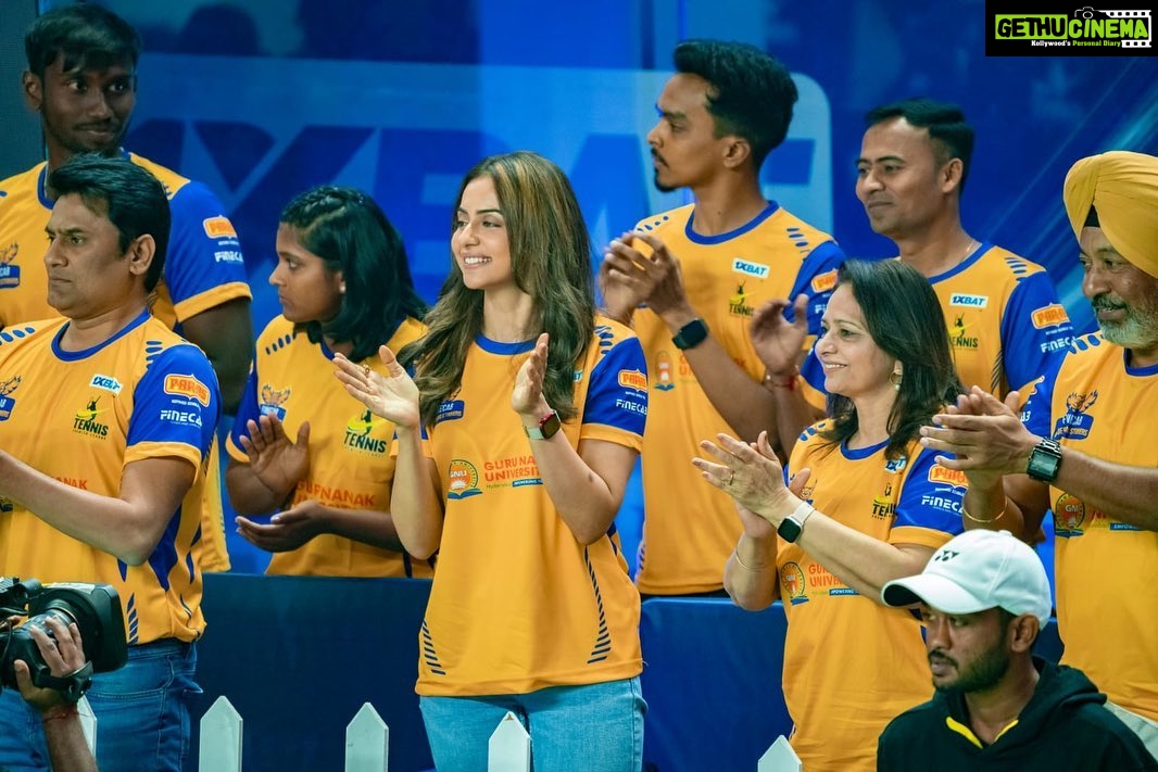 Rakul Preet Singh Instagram - The joy of winning second time in a row !! @finecabhyderabad.strikers gets the @tennispremierleague trophy again π .. well done team. So proud of you to keep your nerves together πͺπΌπͺπΌ onwards and upwards πͺπΌβ€οΈ