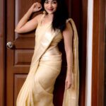 Ramya Subramanian Instagram - Let your smile change the world. Don’t let the world change your smile . Make up - @duskypalette_by_abi Hairdo - @azlin_makeover 📸- @camerasenthil