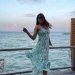 Rashmi Gautam Instagram - When you decide to colour coordinate your outfit with the sea #turquoisewater #maldives Fushifaru Maldives
