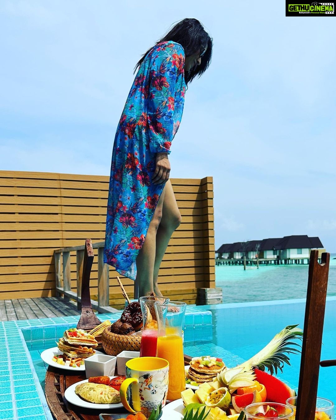 Rashmi Gautam Instagram - This is how your 1st international trip after 2020 feels like #blue #sunseasandsky #floatingbreakfast #rashmigautam