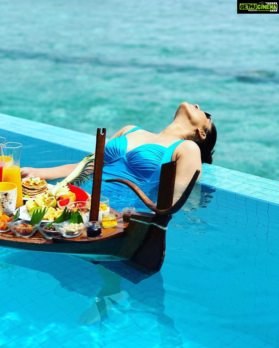 Rashmi Gautam Instagram - This is how your 1st international trip after 2020 feels like #blue #sunseasandsky #floatingbreakfast #rashmigautam