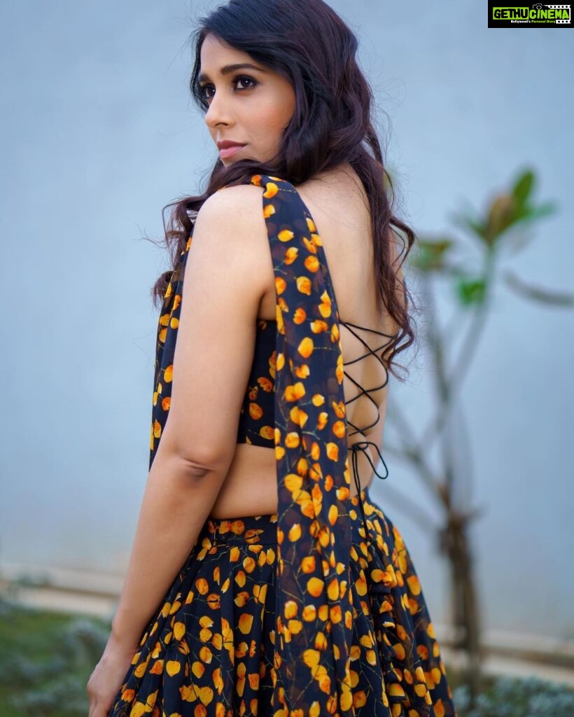 Rashmi Gautam Instagram - Outfit by @khyathidesignstudio Photography @verendar_photography #rashmigautam
