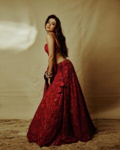 Rashmika Mandanna Instagram - Let’s slowly start getting back to business now.. ❤️
