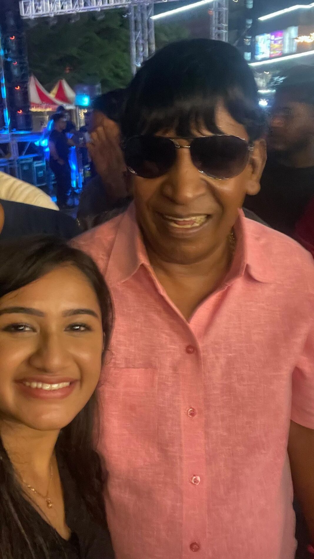 Raveena Daha Instagram - This is a dream came true moment 😍 thalaivar’s reactions thoughhhh😍😍😍 dancing with the legend ❤️‍🔥❤️‍🔥 He enjoyed every bit of my perfomance 🥺😘 #naaisekarreturns #vaigaipuyalvadivelu #rd #raveenadaha