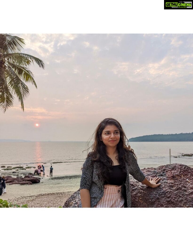 Raveena Ravi Instagram - Seas The Day ! #photodump 🖤 Goa