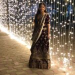 Raveena Ravi Instagram - Second set of #photodump ! #lovetoday #bts #workingstills #shooting #fun ! #prathna #pradeepranganathan @pradeep_ranganathan @prathananathan @soundaryapriyan