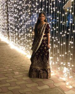 Raveena Ravi Instagram - Second set of #photodump ! #lovetoday #bts #workingstills #shooting #fun ! #prathna #pradeepranganathan @pradeep_ranganathan @prathananathan @soundaryapriyan
