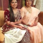 Raveena Ravi Instagram - Second set of #photodump ! #lovetoday #bts #workingstills #shooting #fun ! #prathna #pradeepranganathan @pradeep_ranganathan @prathananathan @soundaryapriyan