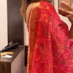 Reba Monica John Instagram - Cause this song !!!! and the outfit go hand in hand right? ✨❤️ #dostkishaadi #weddingstyle #playingdressup