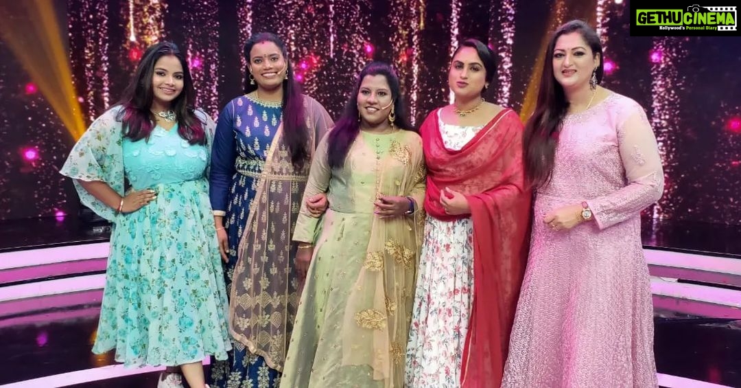 Rekha Krishnappa Instagram - Found friends for life.... 💕 #friendship #mrandmrschinnathirai #mmc #vijaytv #vijaytvserial Chennai, India