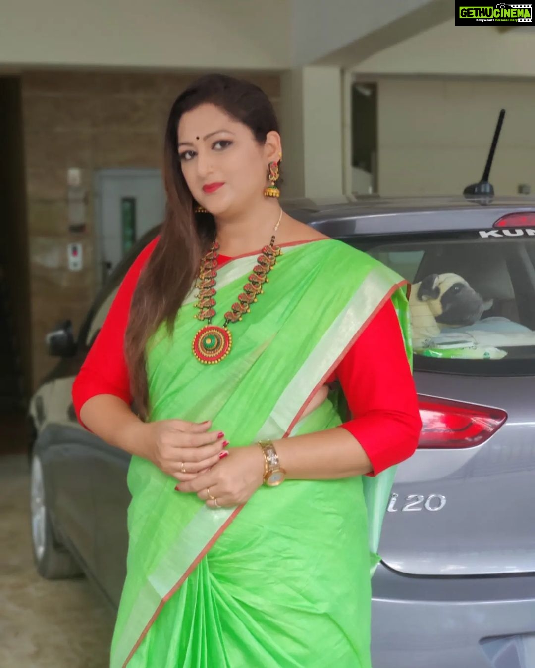 Rekha Krishnappa Instagram - Terracotta jewelry will make you look gorgeous always and suits to all kind of attire.... Classy and beautiful This look is from @lismafashionmadurai Browse into the page for more designs and lovely sets of Terracotta jewelry π #terracotta #terracottajewellery #terracottajewelryforsale #terracoshopping #jewlery #jewellerydesign #jewelleryforhire #indianjewellry #jewellerymaker Chennai, India