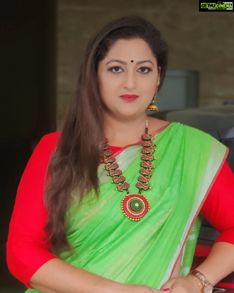 Rekha Krishnappa Instagram - Terracotta jewelry will make you look gorgeous always and suits to all kind of attire.... Classy and beautiful This look is from @lismafashionmadurai Browse into the page for more designs and lovely sets of Terracotta jewelry 😍 #terracotta #terracottajewellery #terracottajewelryforsale #terracoshopping #jewlery #jewellerydesign #jewelleryforhire #indianjewellry #jewellerymaker Chennai, India