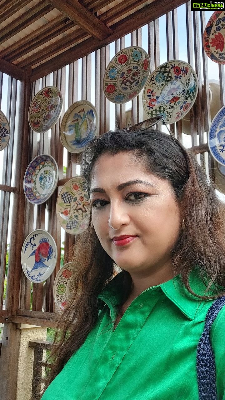Rekha Krishnappa Instagram - Wish you all a happy deepawali in Balinese style😍 Pc: @roopabhattacharjee #bali #baliindonesia #balitravel #baliisland #balitradition #baliattire Bali island