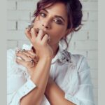 Richa Chadha Instagram – Ready for anything in a messy bun! 🤙🏽 
.
.
.
For: @thecandymag
Creative Director: @farrahkader
Video shot by: @rangpictures
Video edited by: @thakkar_miten
Photographed by: @ishanzaka
Styling by: @rochelledsa
Makeup Artist: @shaylinayak
Hair Stylist: @mayurinalli_h_mua
Asst Photographer: @ketangadkar
Asst Stylist: @styledbynishhh
Artist PR: @hardlyanonymous_2.0 @ahmedkhan3079
.
.
.
#photoshoot #messybun #magazineshoot #rings #skirt #fashionshoot #candy #lace